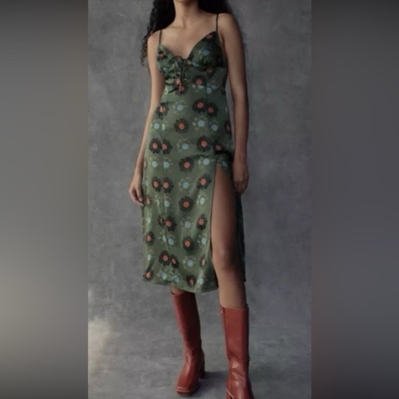 Urban Outfitters Mariah Green Floral Satin Slip Dress Side Slit - Picture 1 of 7